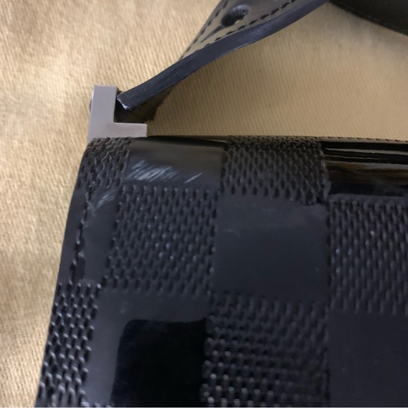 Rare Louis Vuitton Black Damier Club Bag - Picture 14 of 16